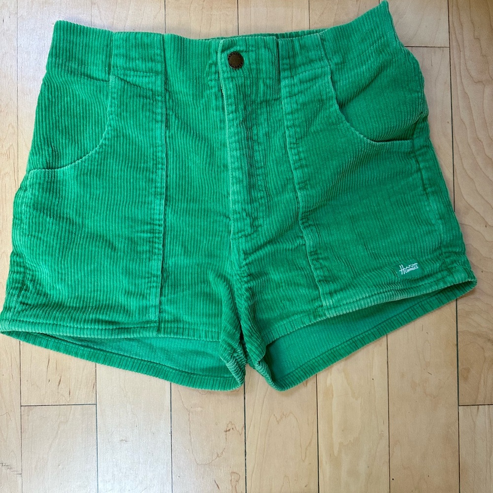 Green women’s Hammies shorts size 30 stretchy corduroy vintage style high waist